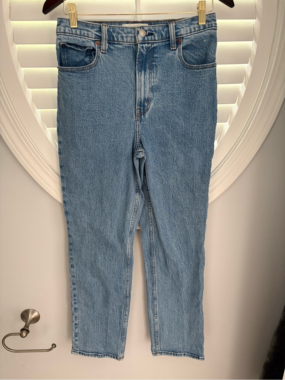 Abercrombie and Fitch Ultra High Rise 90s Straight Jean sz 28/6 - Picture 4 of 8